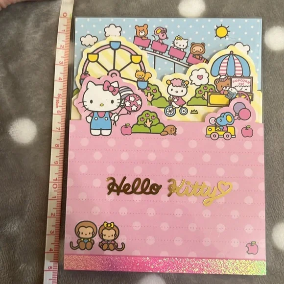Hello Kitty Note Pad - Picture 7 of 9